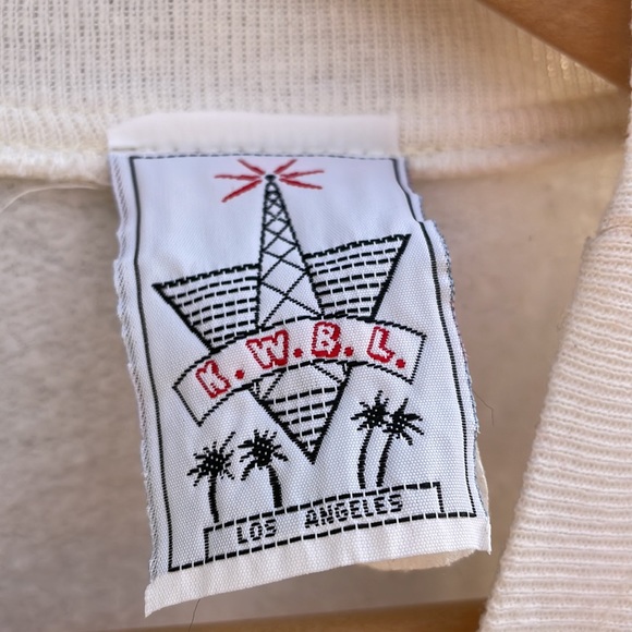 Vintage Christmas Sweater - Picture 5 of 8